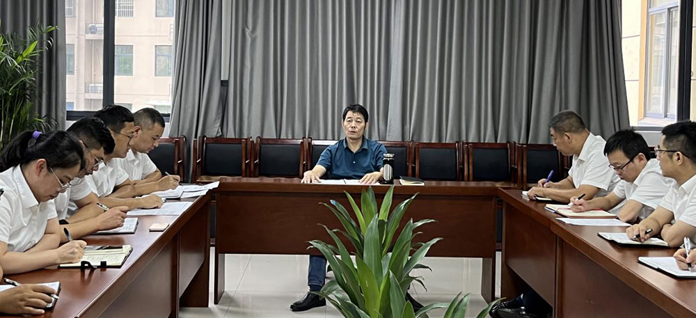 城建投公司黨支部召開黨員（擴大）會議暨酒駕、醉駕等違法犯罪行為警示教育集體談話會