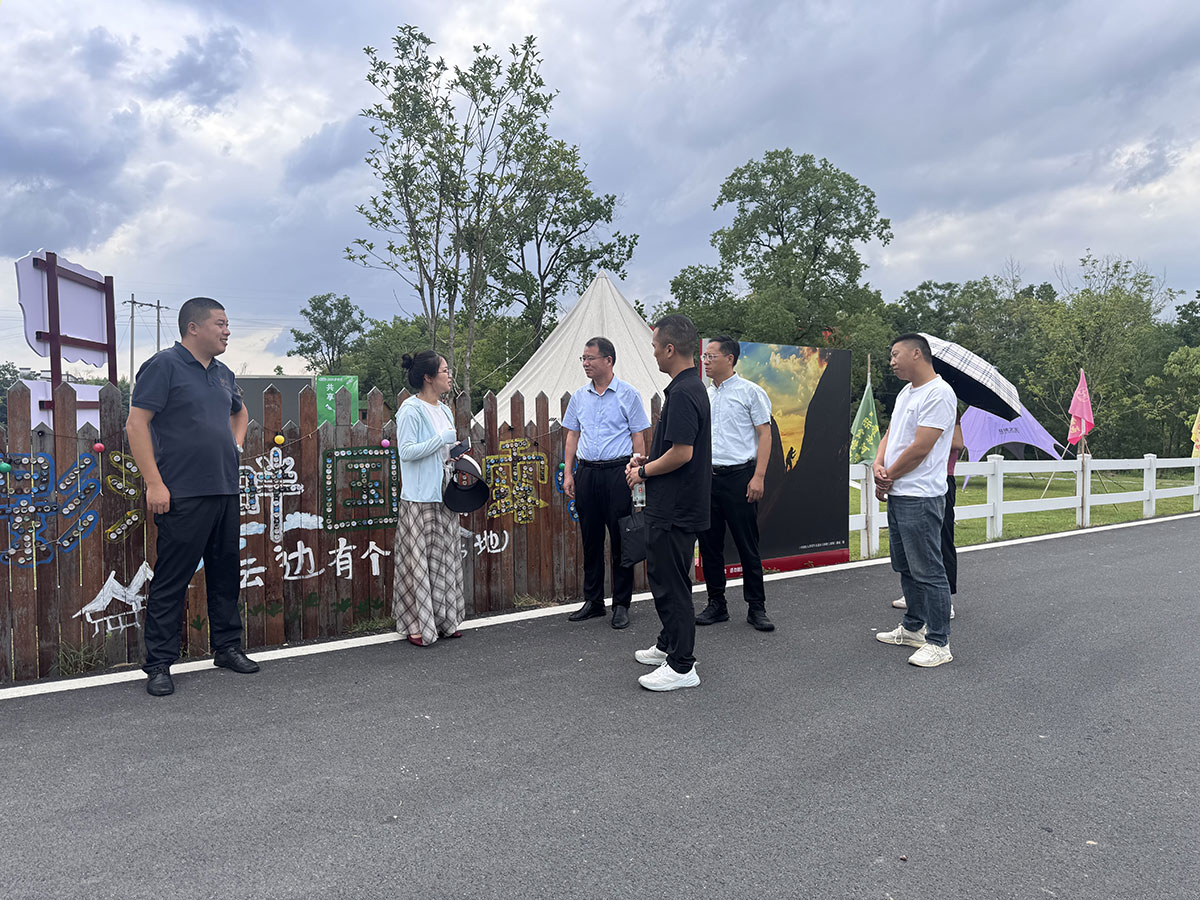 文化為魂，生態(tài)為基——傍霞村鄉(xiāng)村振興特色模式探討