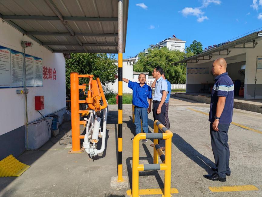 筑牢安全防線    護航國慶佳節(jié)  區(qū)國投集團昱燃液化氣公司全面開展“國慶、中秋”節(jié)前安全檢查